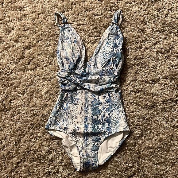 NWT *Beautiful Suit* Melissa Odabash Swimsuit Python Blue - Picture 2 of 7